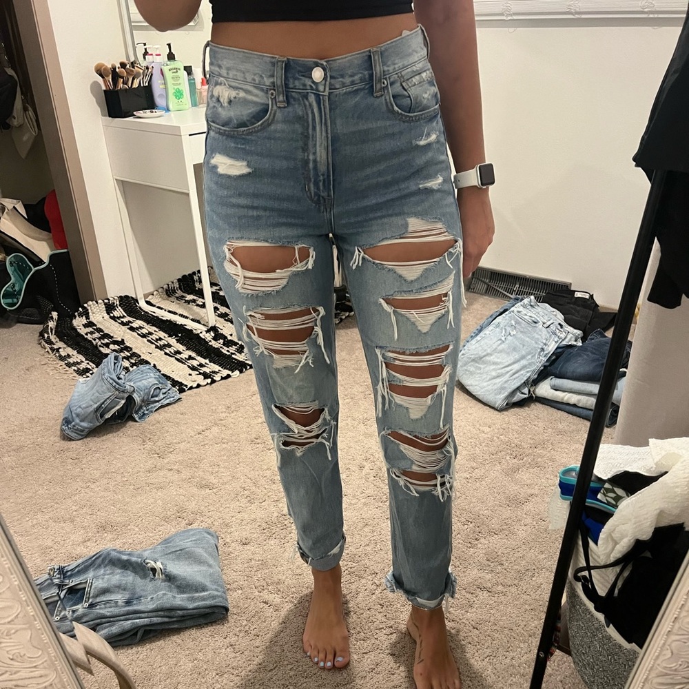 American eagle mom jeans.